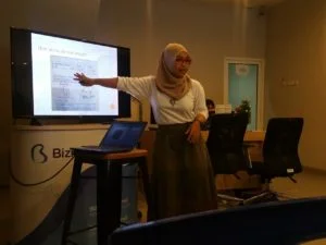 Miss Ardi Membagikan Tips ttg Solo Traveling