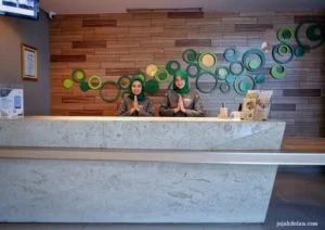 Resepsionis Hotel Pesonna