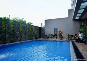 Fasilitas KOlam Renang Pesonna Hotel Semarang