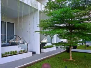 Kamar dengan Teras dan Akses Langsung ke Nakula Pool