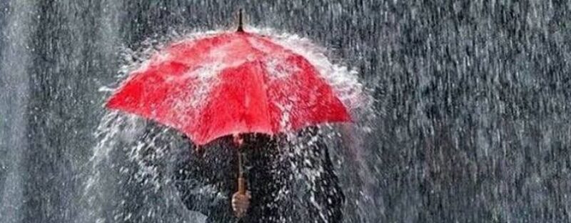 \Tips Liburan di Musim Hujan