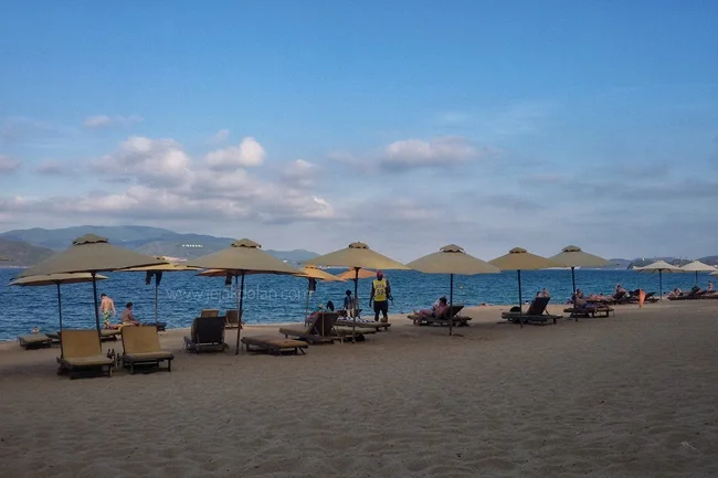 Nha Trang Beach - jejakdolancom