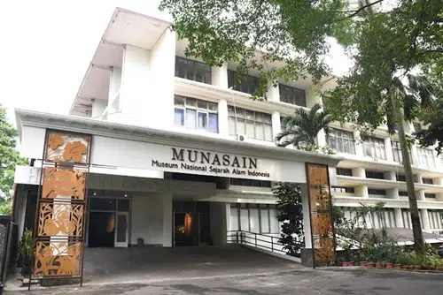 Wisata bogor deka stasiun Munasin