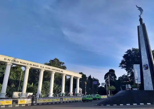 Tugu Kujang Bogor