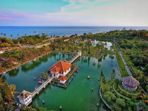 Wisata Karangasem Bali Taman Sukasada