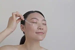 Manfaat Retinol - Beli Retinol dengan Pinjam Dana Tunai