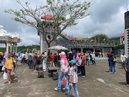 Suasana di the lost world castle Jogja