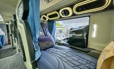 Damri sleeper bus