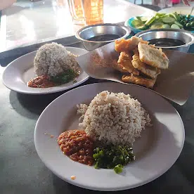 Nasi tutug Oncom khas Tasikmalaya