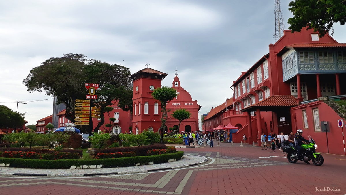 Bangunan Merah di Kota Tua Melaka
