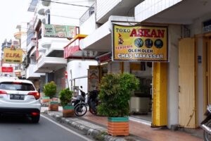 Jalan Sumba Opu, Surga Wisata Belanja di Kota Makassar