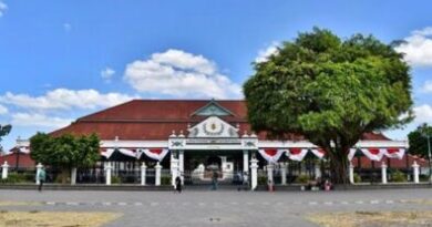 Wisata Kraton Jogja by Jejak Dolan