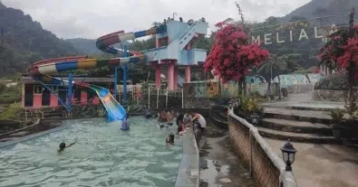 Wisata Berastagi Pemandian Air Panas (Foto: detik.com/Perdana