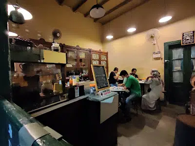 Stasiun Kopi Semarang