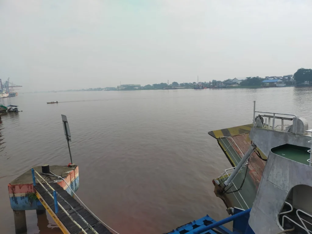 View Sungai di Pagi Hari